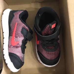 Toddler Nike Flex shoe